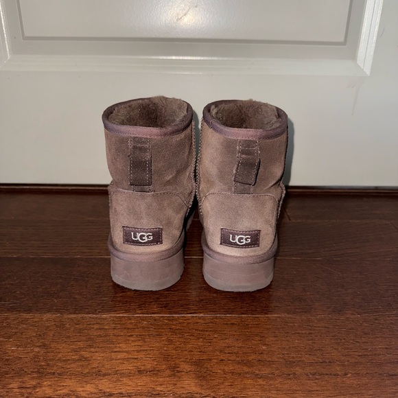 Brown Classic Mini Platform Ugg Boots - Picture 3 of 7